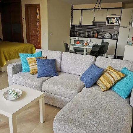 Apartamento Hibiscos 404 *